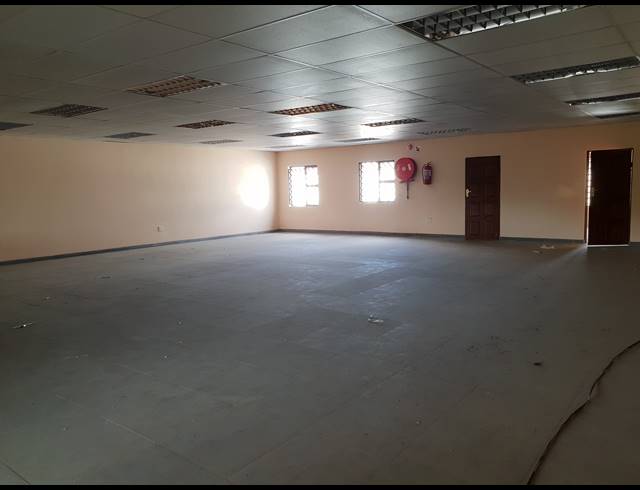 578M² WAREHOUSE FOR SALE IN SPARTAN
